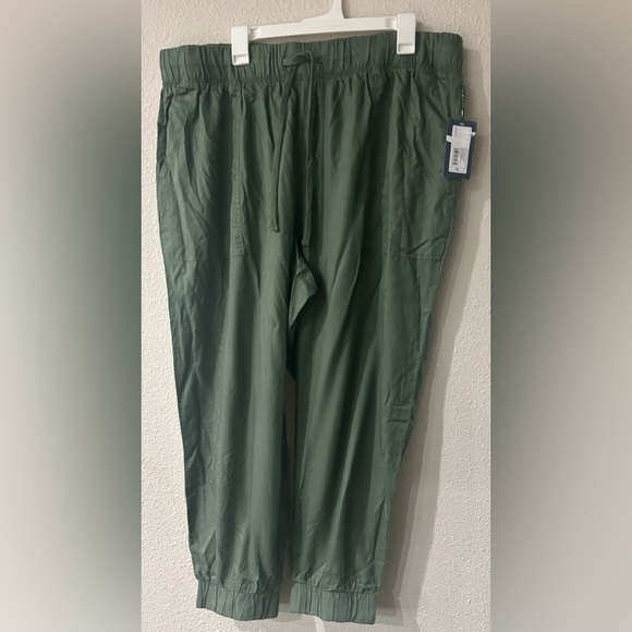 Universal Thread women’s  Green Jogger Pants size XLNWT - Picture 1 of 4
